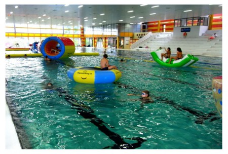 Krytý bazén - Aquazorbing